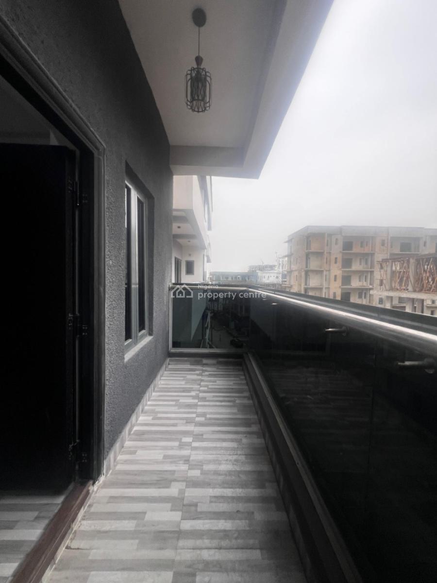 Newly Built Serviced 2 Bedroom Apartment with Pool, Central Gas, Bq & Gym, Lekki Phase 1, Lekki, Lagos, Flat / Apartment for Sale