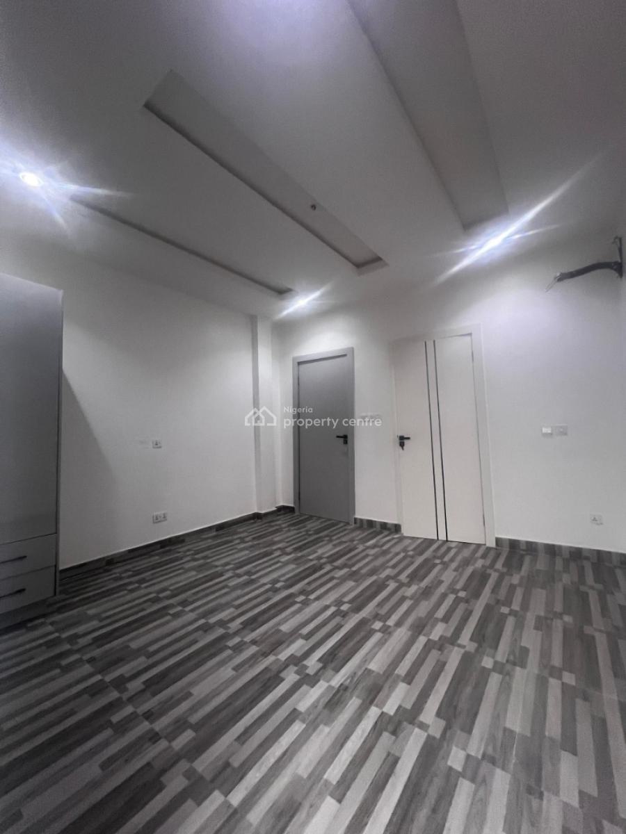 Newly Built Serviced 2 Bedroom Apartment with Pool, Central Gas, Bq & Gym, Lekki Phase 1, Lekki, Lagos, Flat / Apartment for Sale