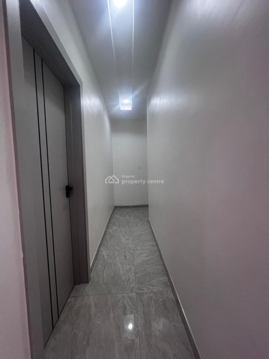 Newly Built Serviced 2 Bedroom Apartment with Pool, Central Gas, Bq & Gym, Lekki Phase 1, Lekki, Lagos, Flat / Apartment for Sale