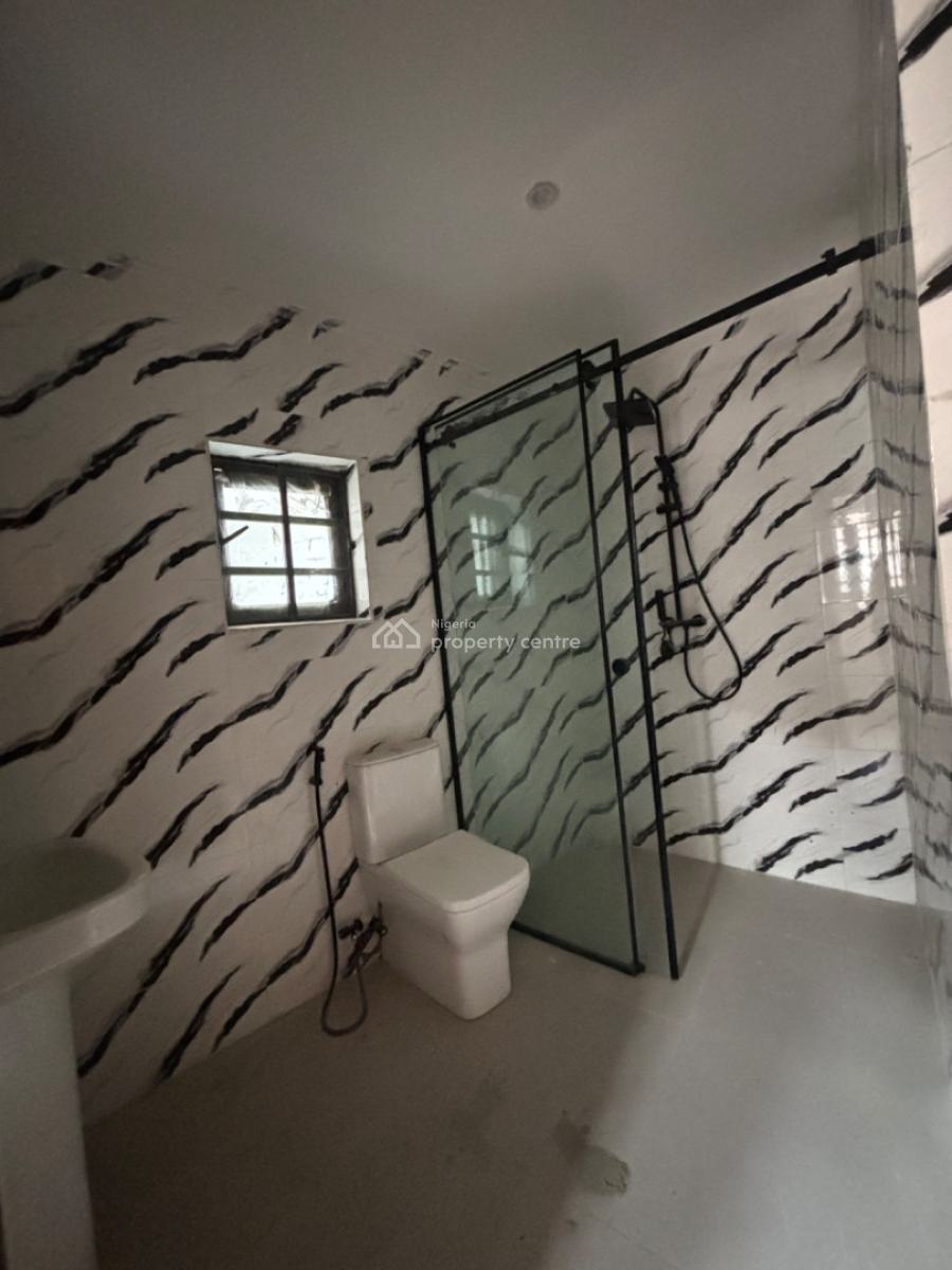 Refurbished 2 Bedrooms Duplex, Lekki Phase 1, Lekki, Lagos, House for Rent