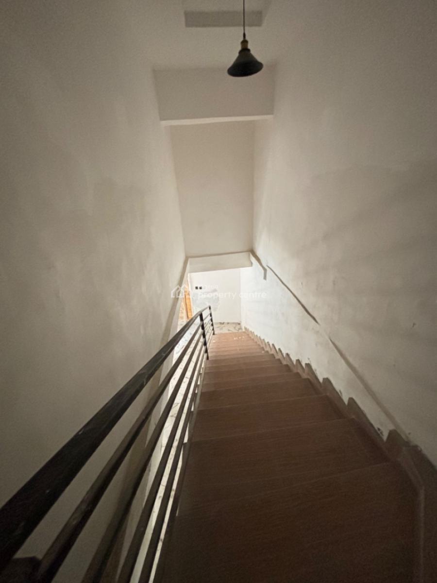 Refurbished 2 Bedrooms Duplex, Lekki Phase 1, Lekki, Lagos, House for Rent