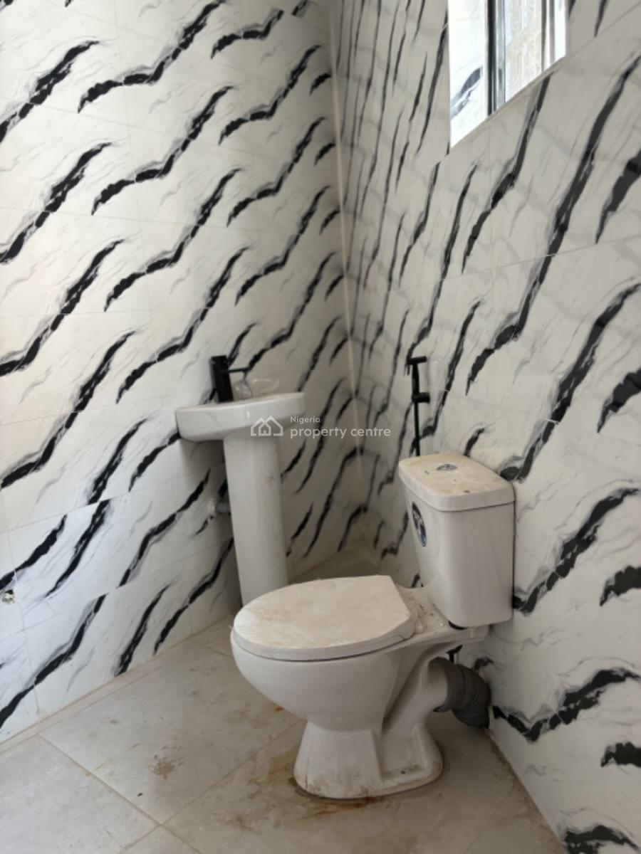 Refurbished 2 Bedrooms Duplex, Lekki Phase 1, Lekki, Lagos, House for Rent