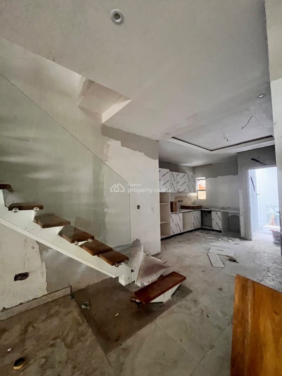 Luxury 2 Bedrooms Serviced Maisonette with Pool, Gym & Elevator, Lekki Phase 1, Lekki, Lagos, Flat / Apartment for Sale