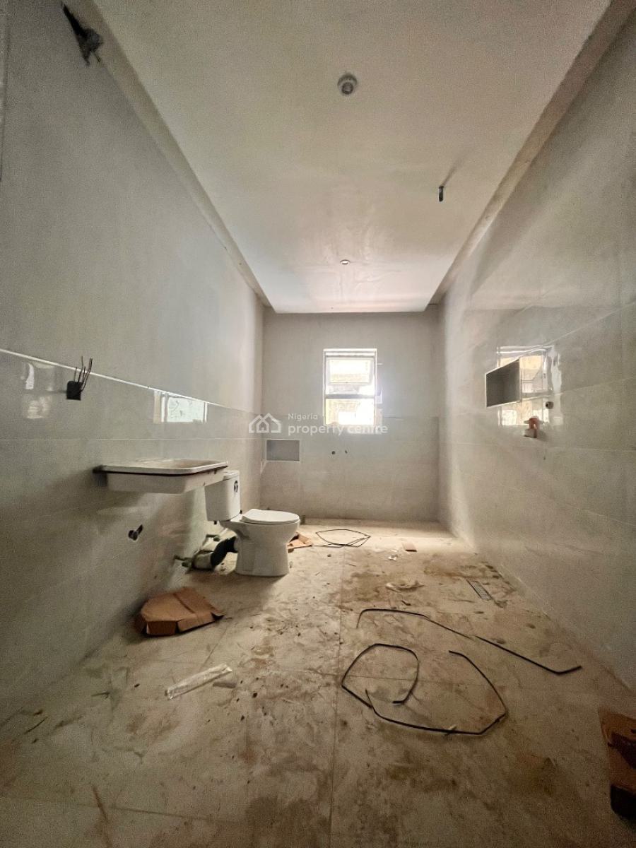 Luxury 2 Bedrooms Serviced Maisonette with Pool, Gym & Elevator, Lekki Phase 1, Lekki, Lagos, Flat / Apartment for Sale