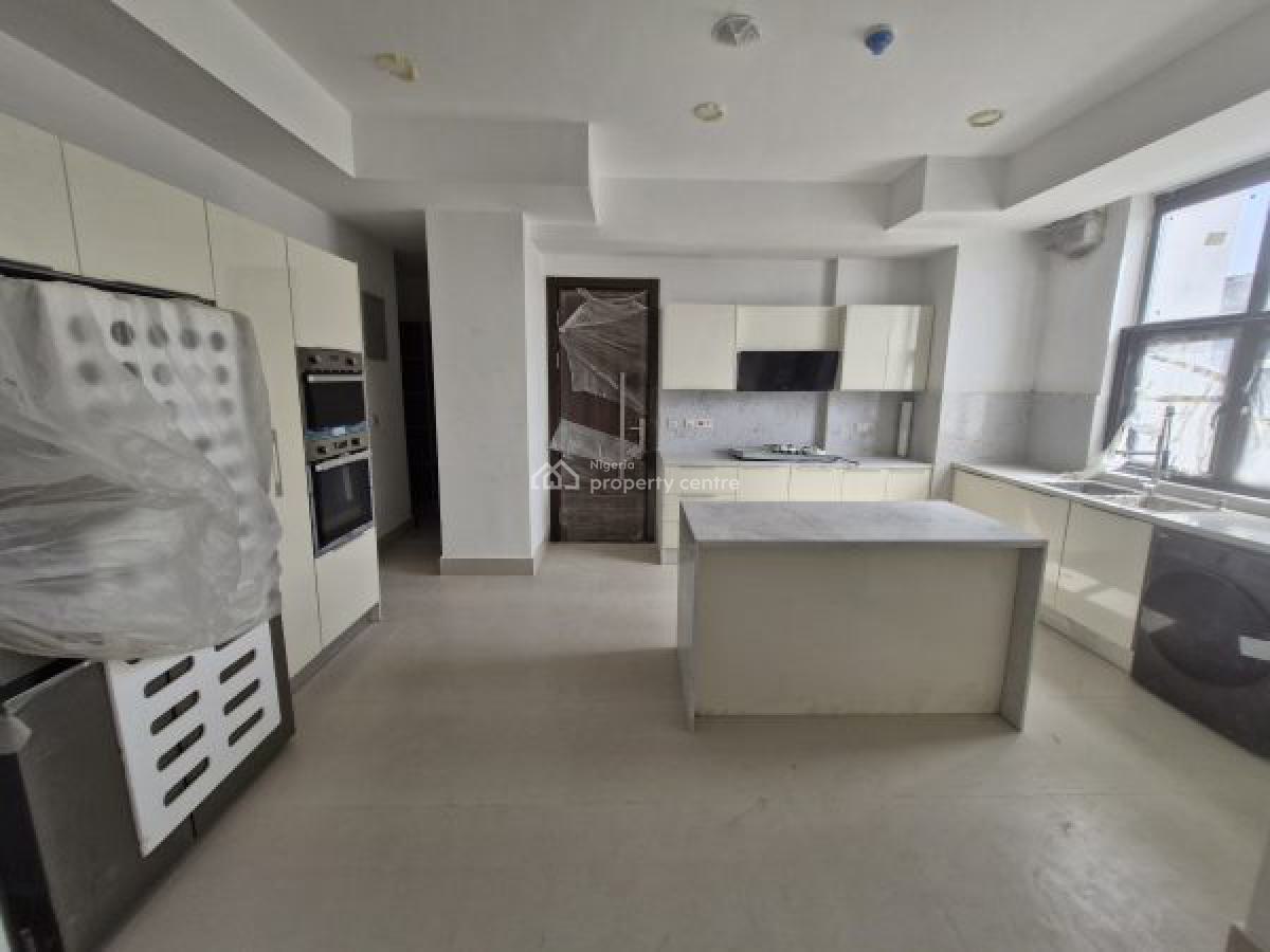 Super Luxury 3 Bedroom with Bq, Elevator, Infinity Pool, Gym, Lekki Phase 1, Lekki, Lagos, Terraced Duplex for Sale