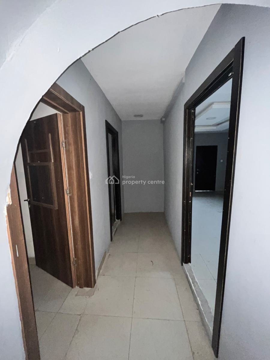 5-bedroom Detached Property with 2 Bq for Commercial Use, Lekki Phase 1, Lekki, Lagos, Detached Duplex for Rent