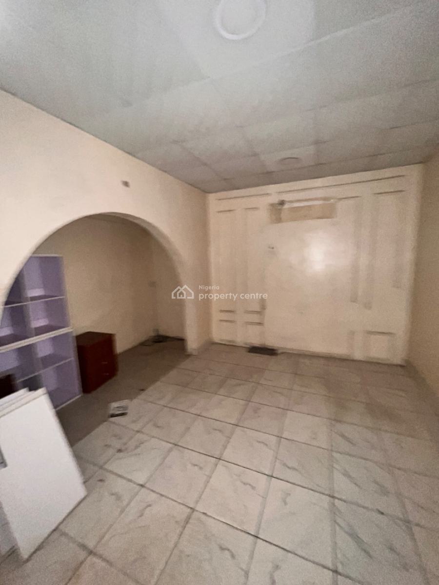 5-bedroom Detached Property with 2 Bq for Commercial Use, Lekki Phase 1, Lekki, Lagos, Detached Duplex for Rent