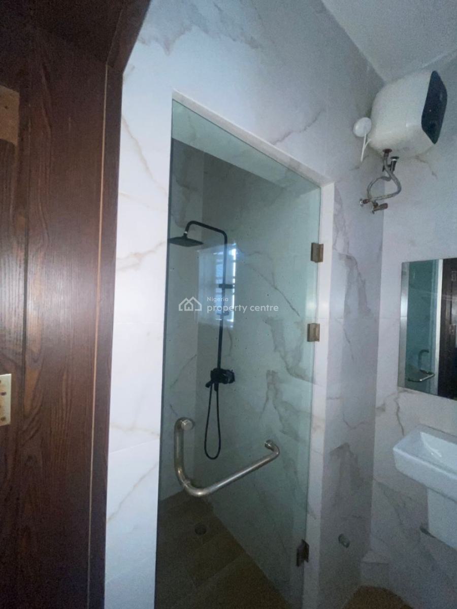 Fully Furnished 5 Bedroom Apartment in a Secure Estate, Agungi, Lekki, Lagos, Flat / Apartment for Rent