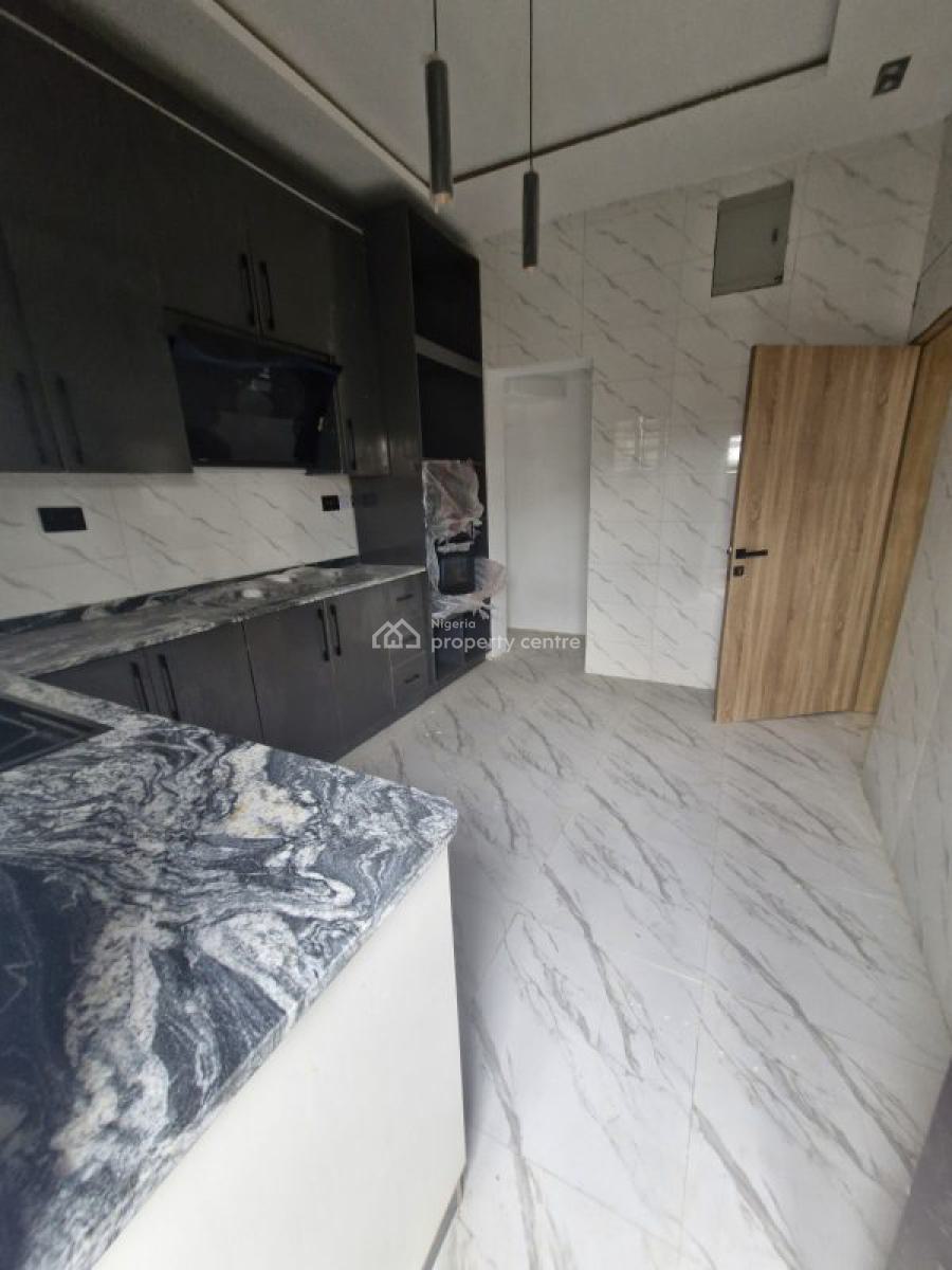 Spacious 3 Bedroom Terrace with Bq, Lekki, Lagos, Terraced Duplex for Sale