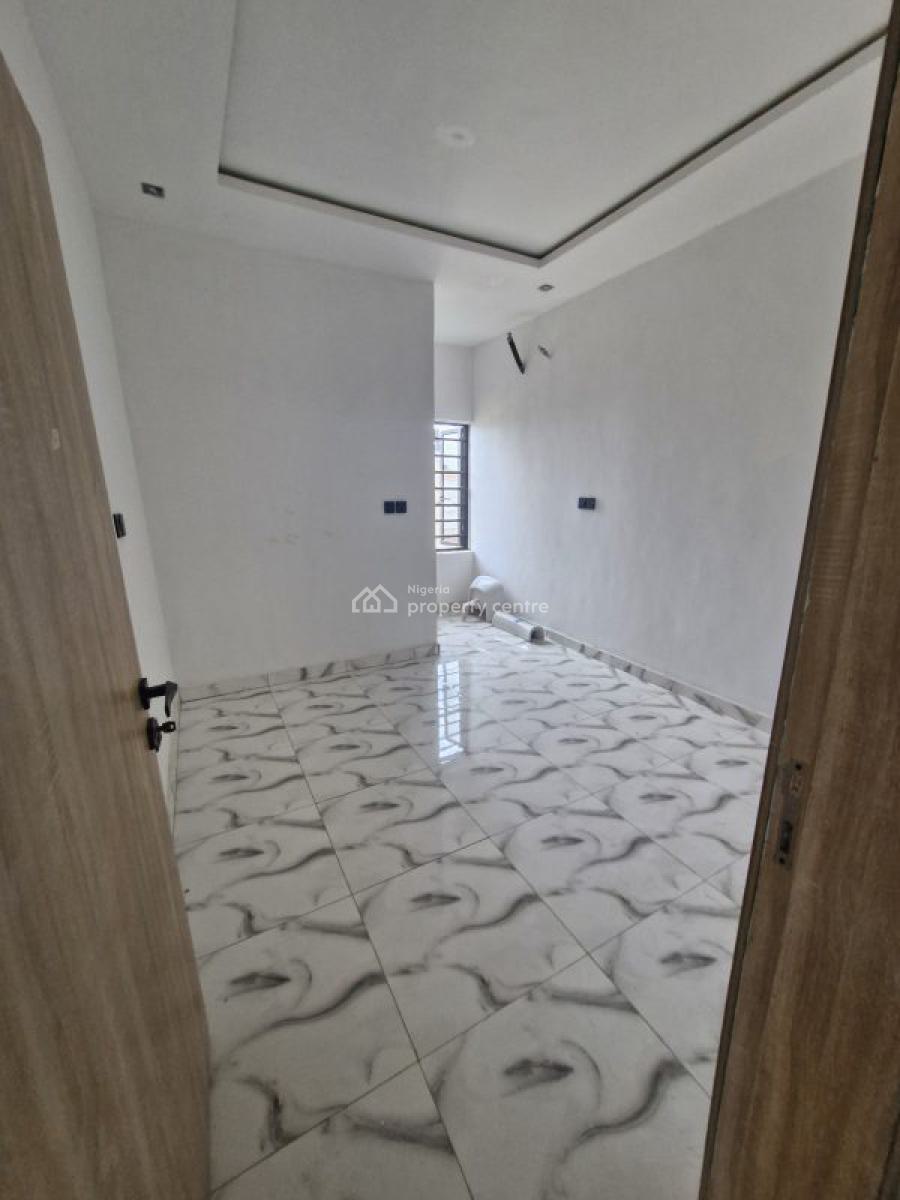 Spacious 3 Bedroom Terrace with Bq, Lekki, Lagos, Terraced Duplex for Sale