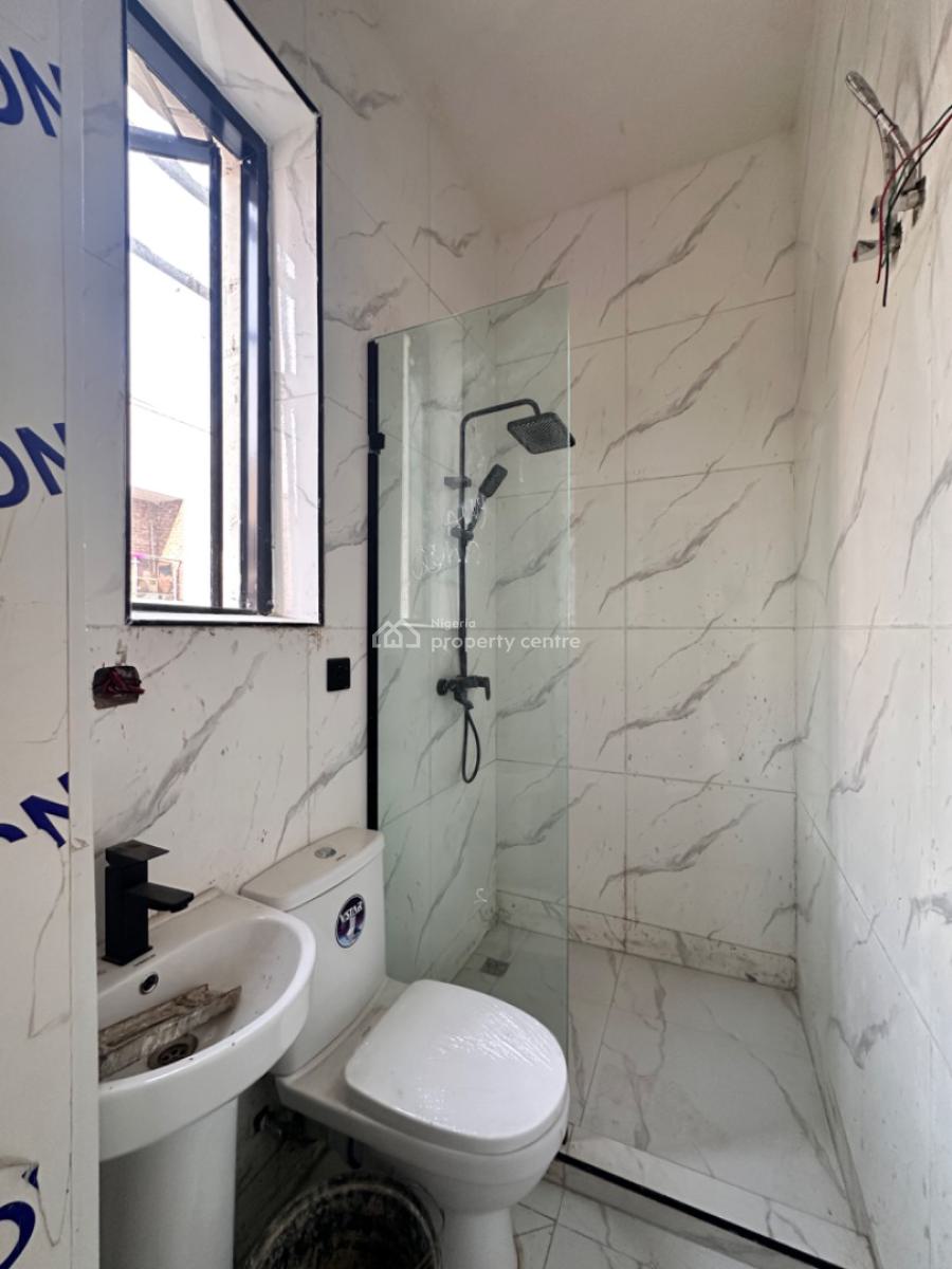 Very Clean and Very Large 1 Bedroom Apartment, Ikate Axis, Lekki, Lagos, Block of Flats for Sale