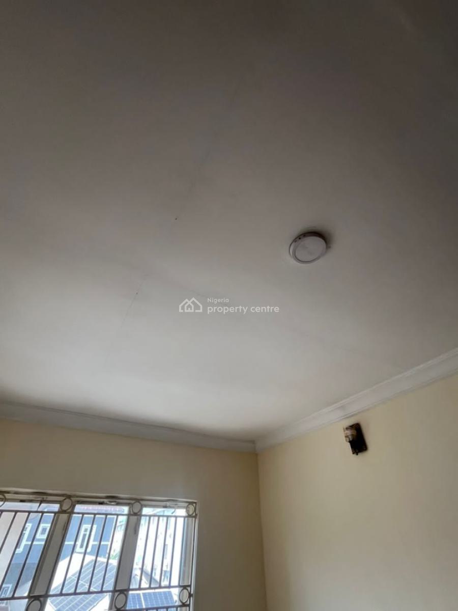 Sharp Spacious 3 Bedrooms Flat with 1 Room Bq on The Ground Floor in a, Lekki Phase 1, Lekki Phase 1, Lekki, Lagos, House for Rent
