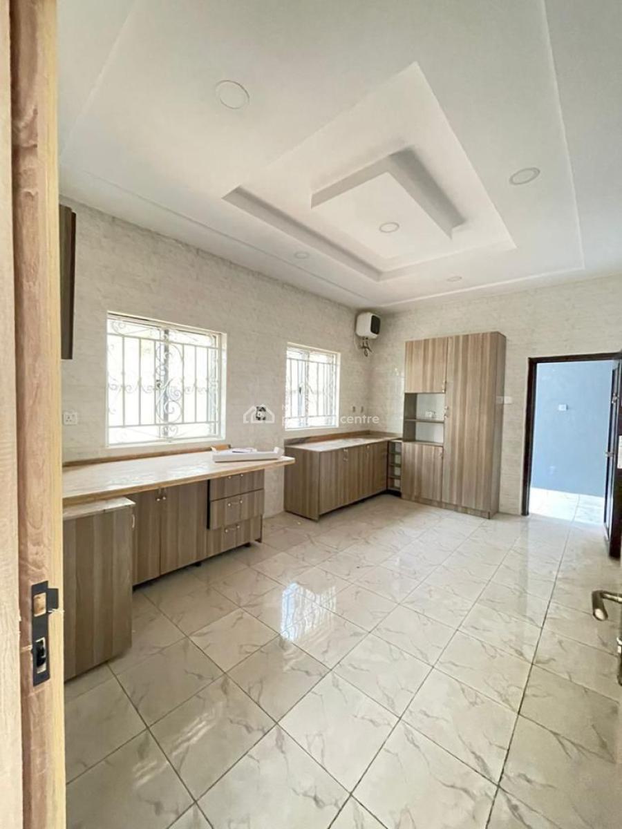 Luxury 5 Bedroom Fully Detached Duplex, a Room Parlour Self Contained, Kolapo Ishola Gra, Akobo, Ibadan, Oyo, Detached Duplex for Sale