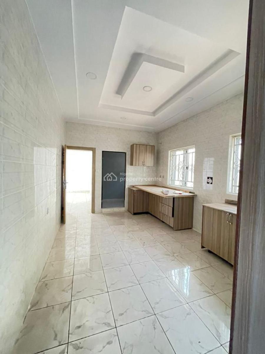 Luxury 5 Bedroom Fully Detached Duplex, a Room Parlour Self Contained, Kolapo Ishola Gra, Akobo, Ibadan, Oyo, Detached Duplex for Sale