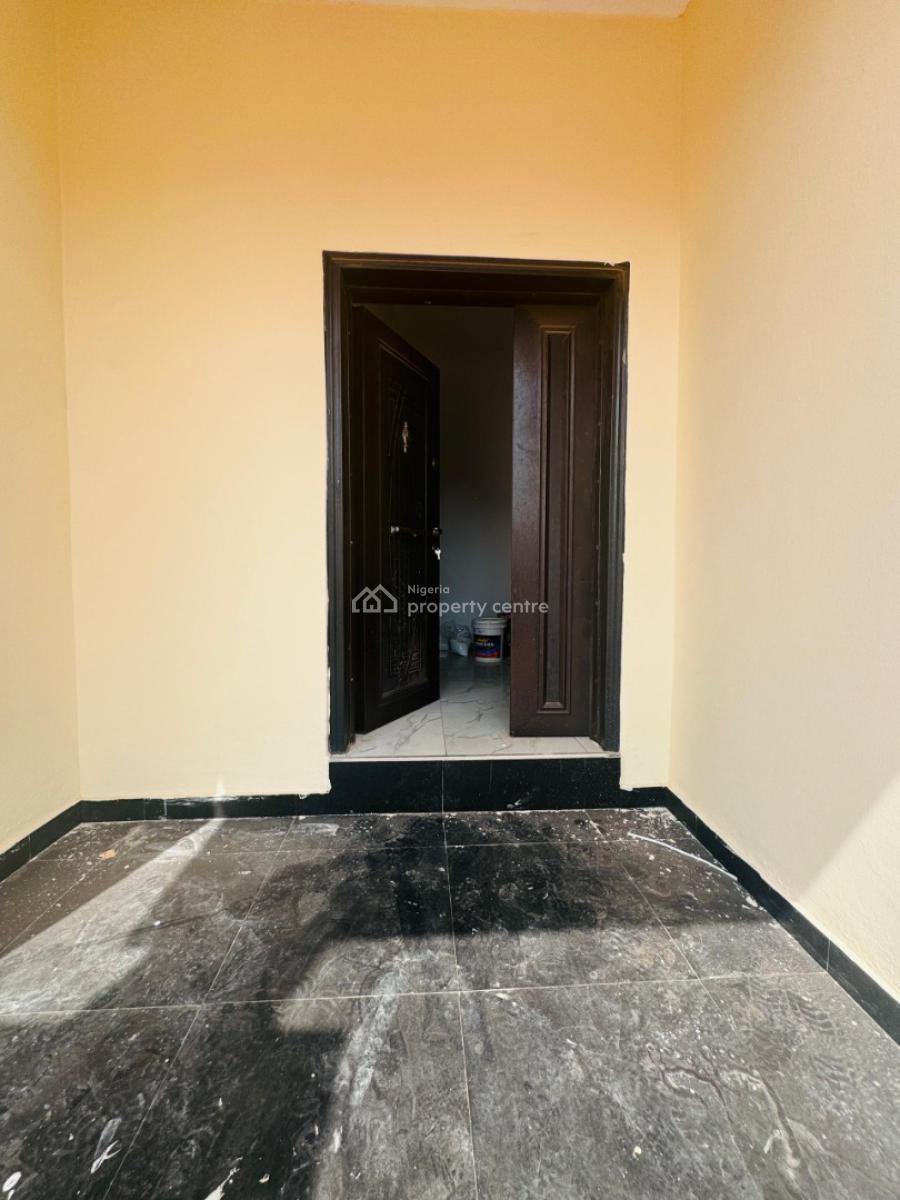 Luxury 5 Bedroom Fully Detached Duplex, a Room Parlour Self Contain, Kolapo Ishola Gra, Akobo, Ibadan, Oyo, Detached Duplex for Sale