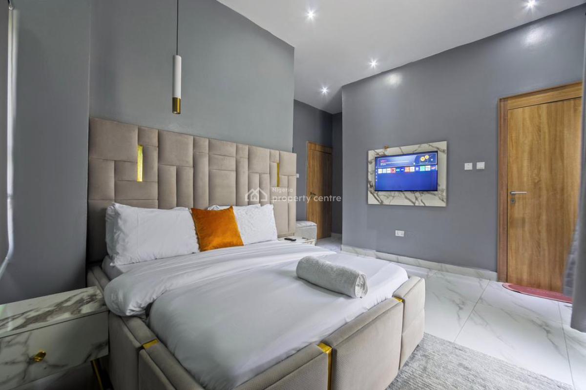 Luxury 1-bedroom Apartment in a Secured and Serene Estate Atosapa Lo, Lekki Phase 1, Lekki, Lagos, Flat / Apartment Short Let