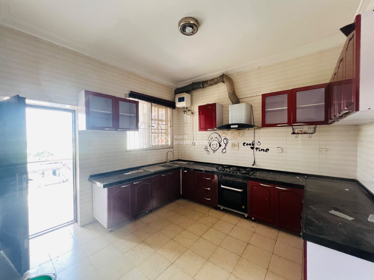 3 Bedroom Lovely Flats with Bq, Lekki Phase 1, Lekki Phase 2, Lekki, Lagos, Flat / Apartment for Rent
