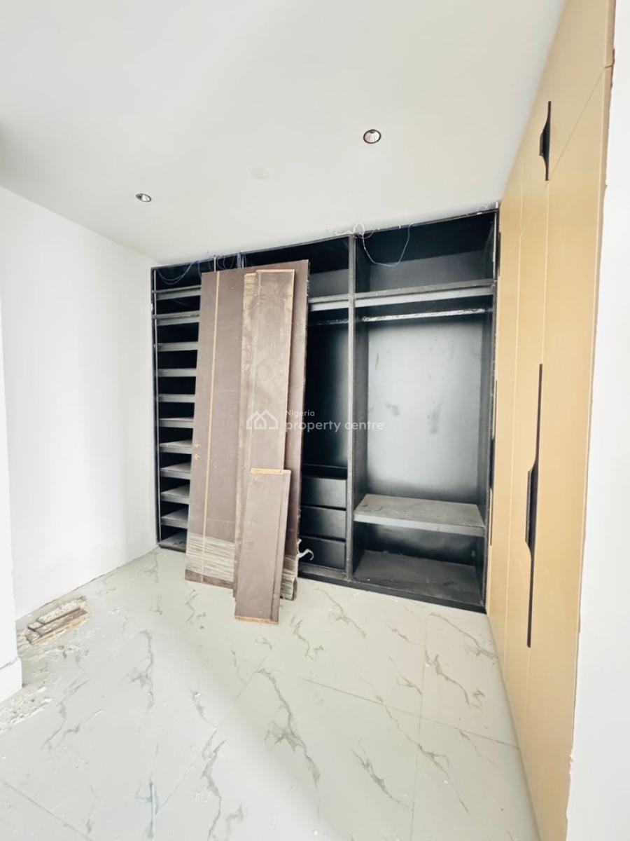 Newly Built Luxury 4 Bedrooms Maisonette on The 5th Floor with Bq, Ele, Banana Island Road Ikoyi, Ikoyi, Lagos, Block of Flats for Sale