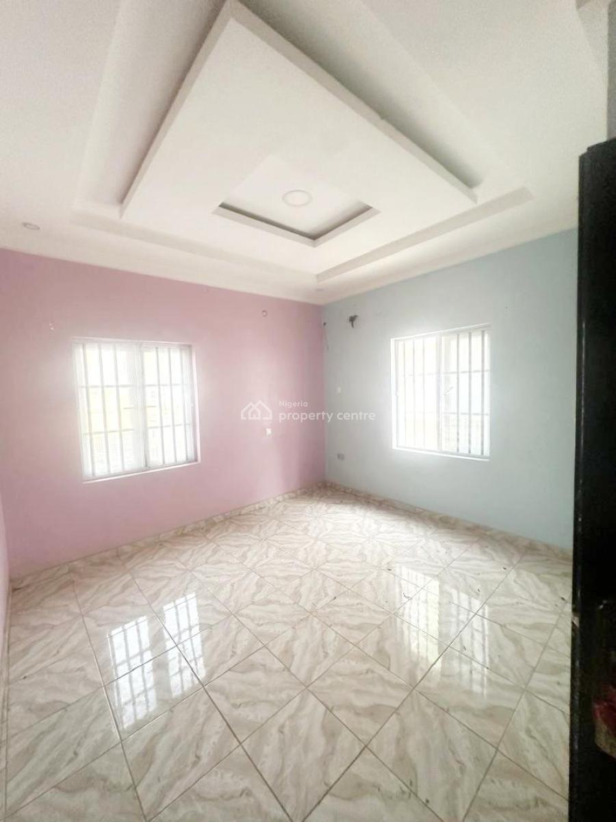 Relatively New and Well Maintained 3 Bedroom in an Estate, Gbagada, Lagos, Flat / Apartment for Rent