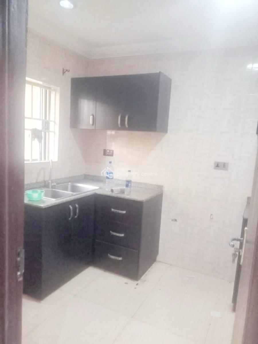 Luxury 3 Bedrooms Apartment, Omole Phase 2, Ikeja, Lagos, Flat / Apartment for Rent
