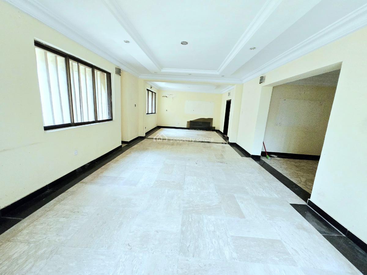 Massive 6 Bedroom Detached, Lekki Phase 1, Lekki, Lagos, Office Space for Rent