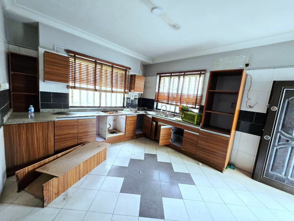 Massive 6 Bedroom Detached, Lekki Phase 1, Lekki, Lagos, Office Space for Rent