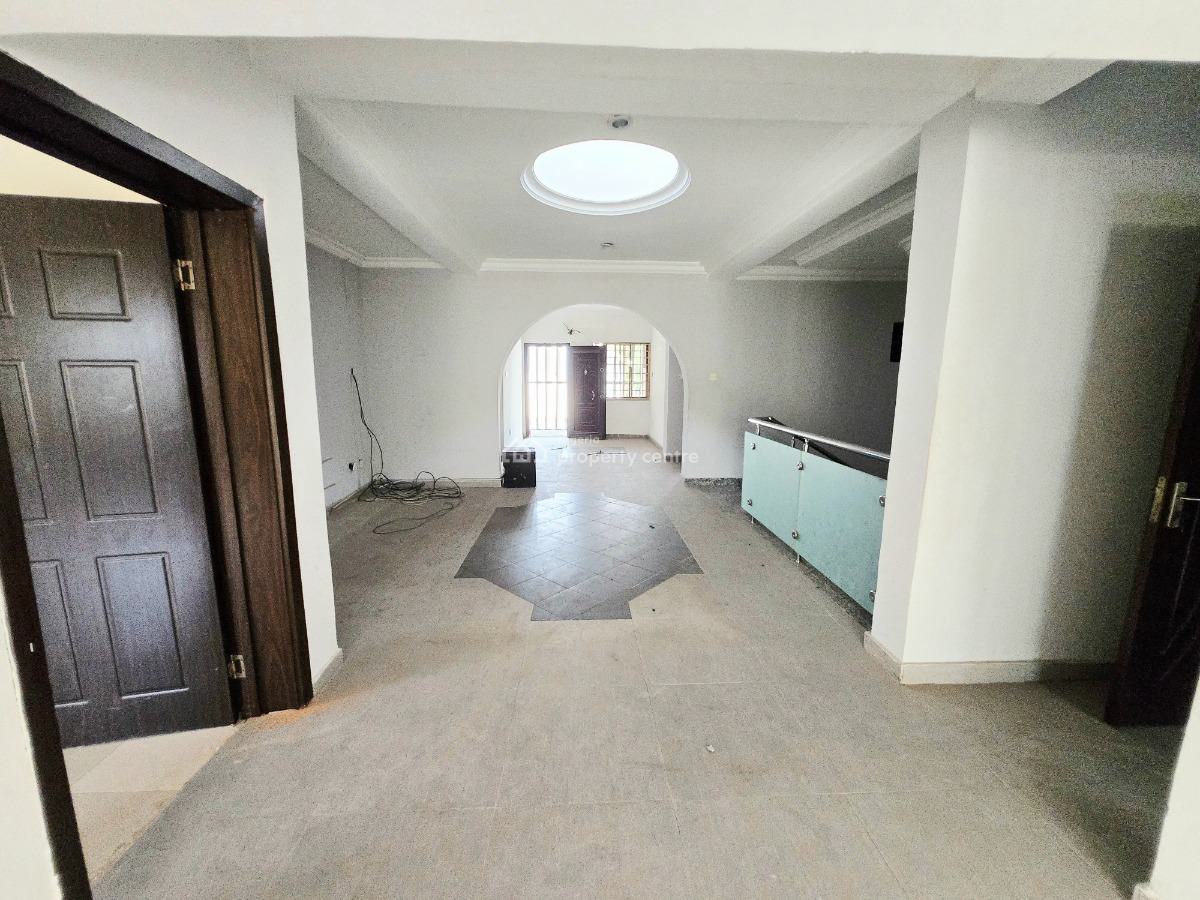 Massive 6 Bedroom Detached, Lekki Phase 1, Lekki, Lagos, Office Space for Rent