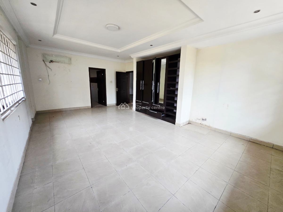 Massive 6 Bedroom Detached, Lekki Phase 1, Lekki, Lagos, Office Space for Rent
