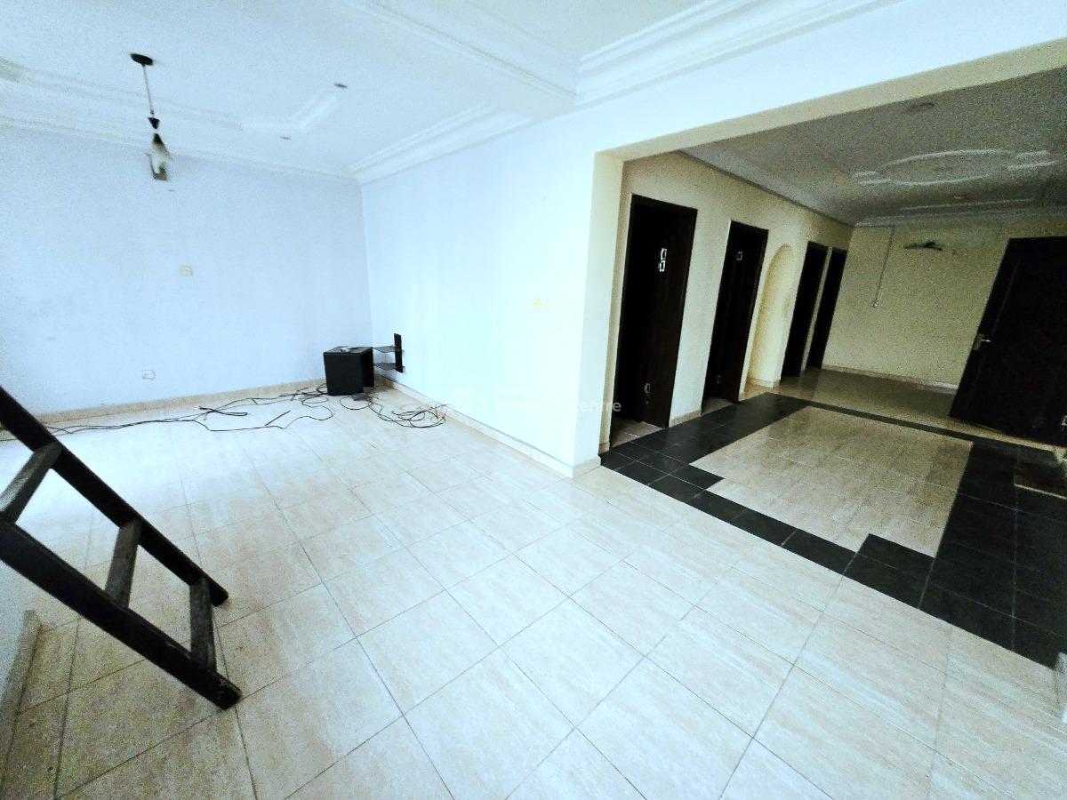 Massive 6 Bedroom Detached, Lekki Phase 1, Lekki, Lagos, Office Space for Rent