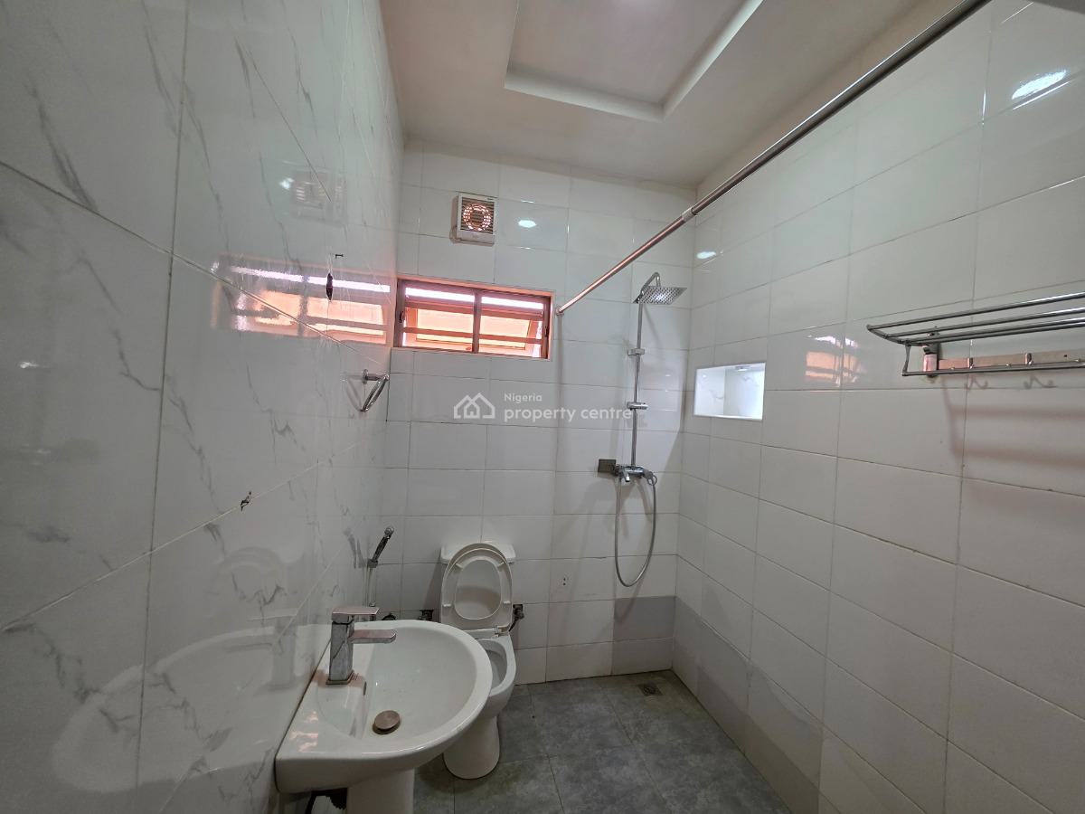 an Extremely Clean and Well Spacious 3-bedroom Flat with Bq, By America International School, Durumi, Abuja, Flat / Apartment for Rent