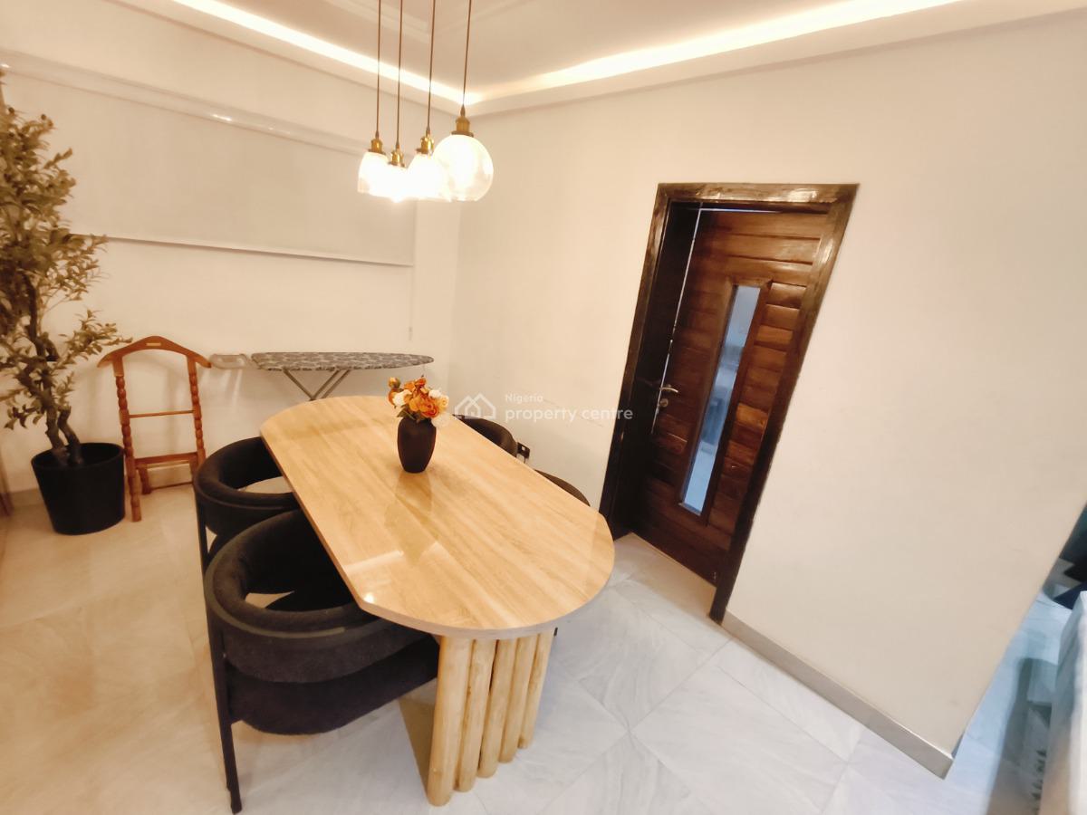 Exquisite 2 Bedroom Apartment, Lekki Phase 1, Lekki Phase 1, Lekki, Lagos, Flat / Apartment Short Let