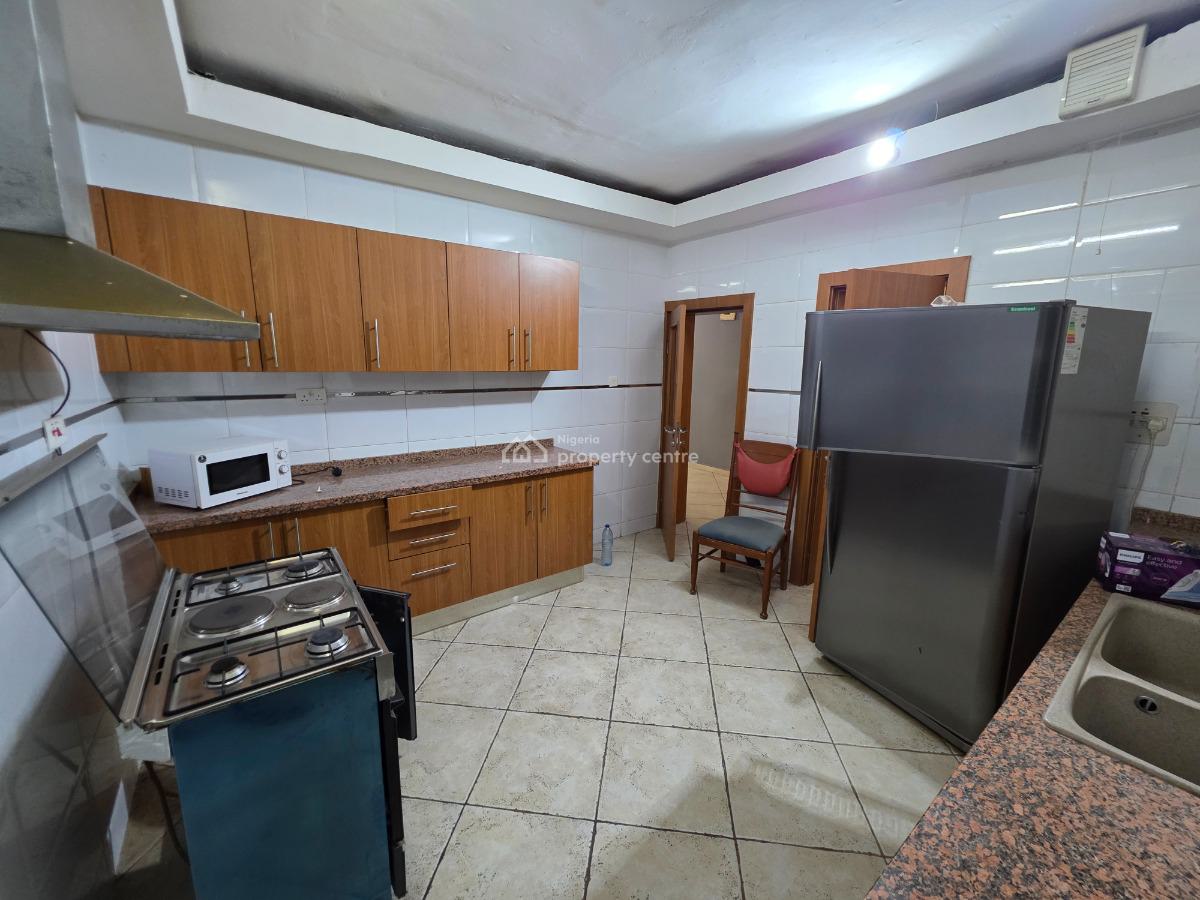an Extremely Clean and Spacious 3-bedroom Flat, Maitama District, Abuja, Flat / Apartment for Rent