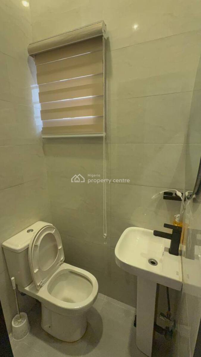 L&l Papaya Studio Apartment, Pedro, Gbagada, Lagos, Self Contain (single Rooms) Short Let