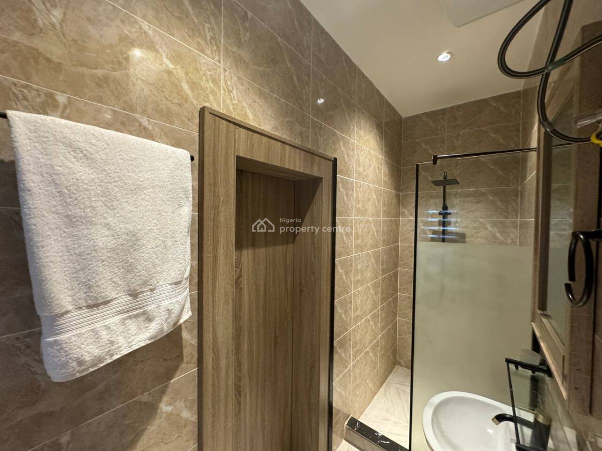 L & L Emerald Studio Apartment, Pedro, Gbagada, Lagos, Flat / Apartment Short Let