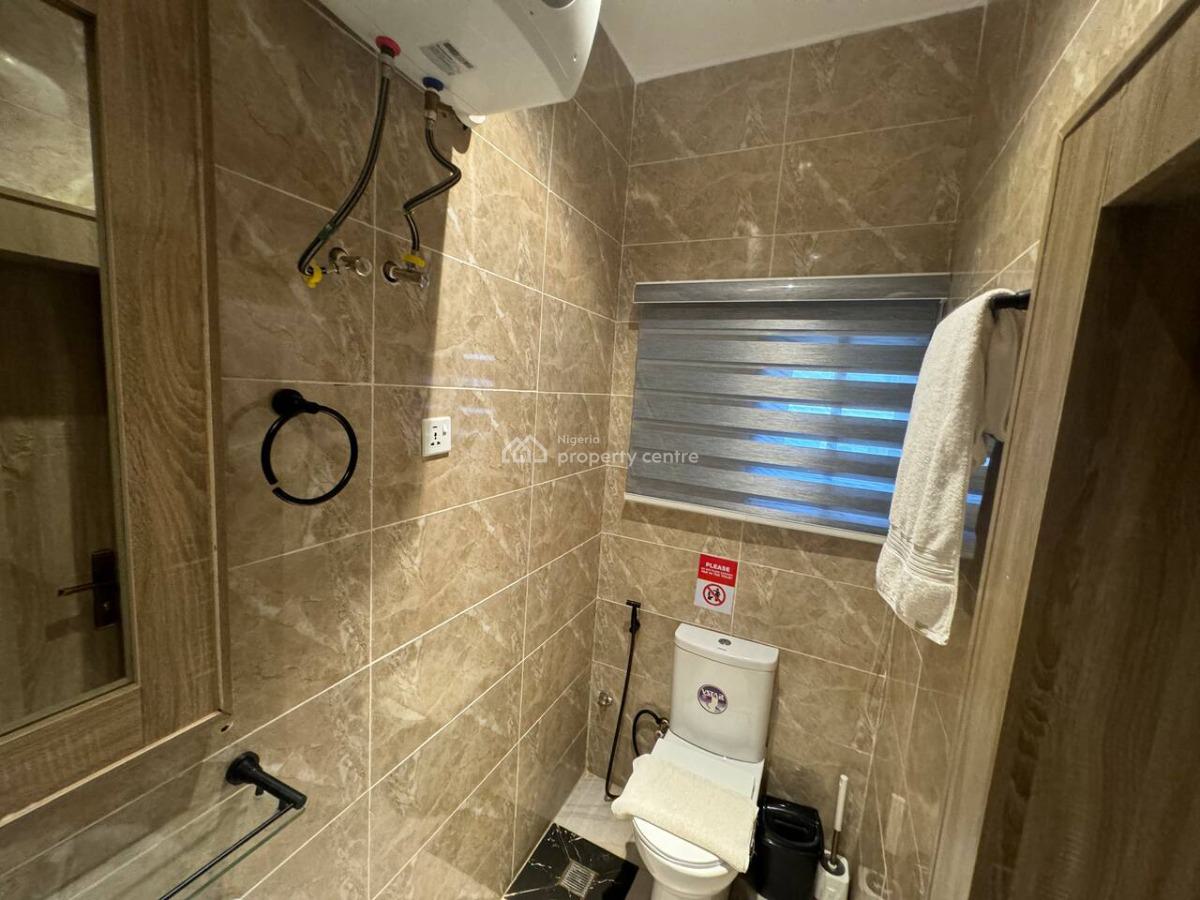 L & L Emerald Studio Apartment, Pedro, Gbagada, Lagos, Flat / Apartment Short Let