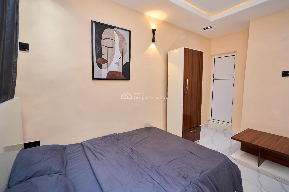 L & L Emerald Studio Apartment, Layi Otegbade Street, Pedro, Gbagada, Lagos, Flat / Apartment Short Let