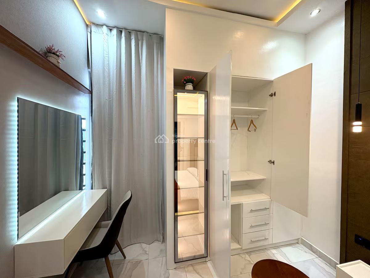 L&l Paris Studio Apartment, Pedro, Gbagada, Lagos, Flat / Apartment Short Let