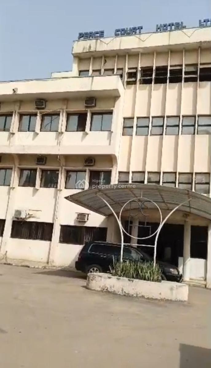 49rooms Hotel in Wuse Zone 3, Zone 3, Wuse, Abuja, Hotel / Guest House for Sale