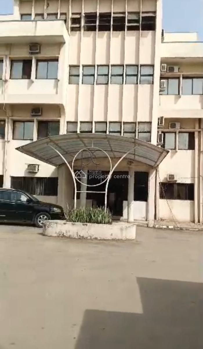 49rooms Hotel in Wuse Zone 3, Zone 3, Wuse, Abuja, Hotel / Guest House for Sale