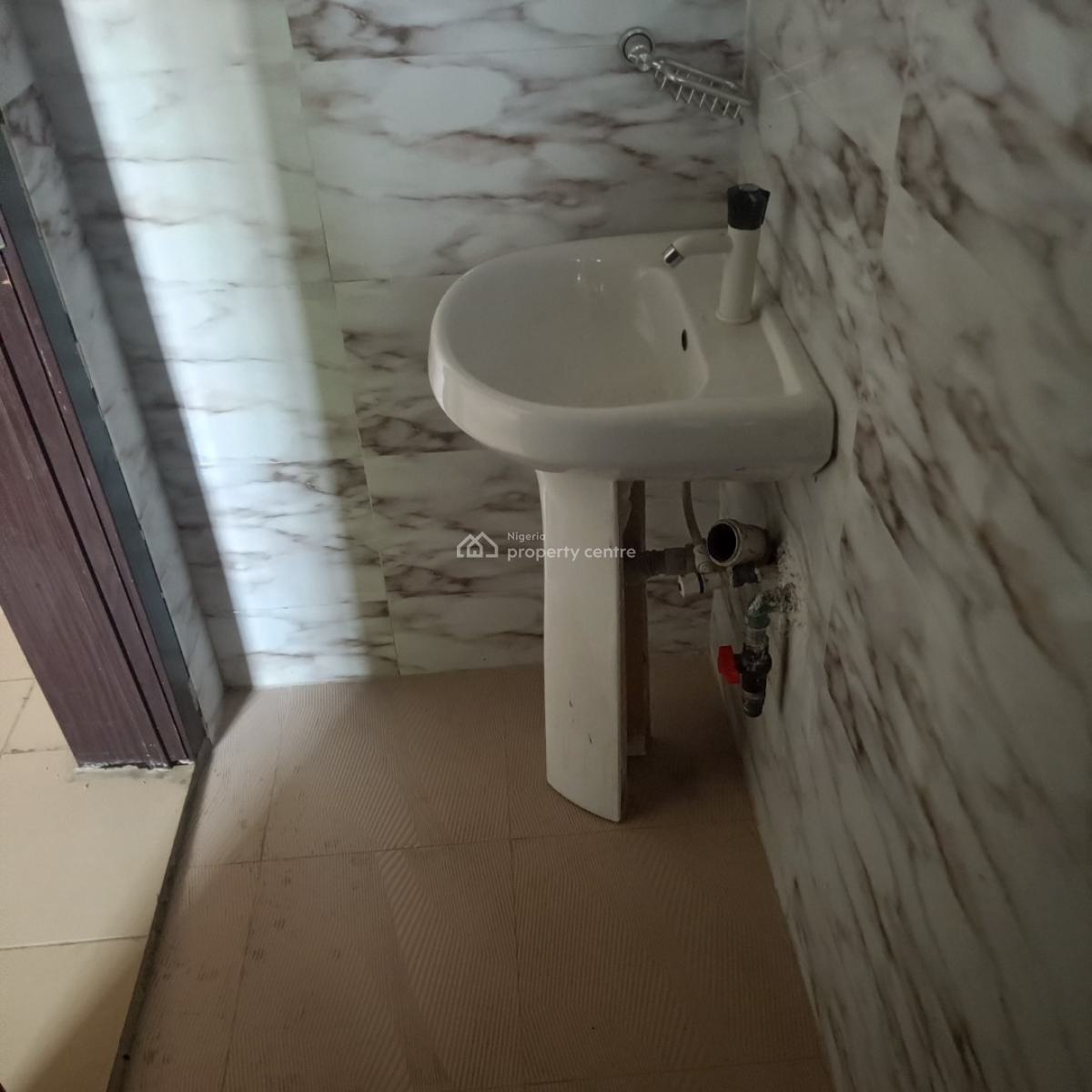 Three Bedroom Apartment, Lekki Plam City, Ado, Ajah, Lagos, Flat / Apartment for Rent