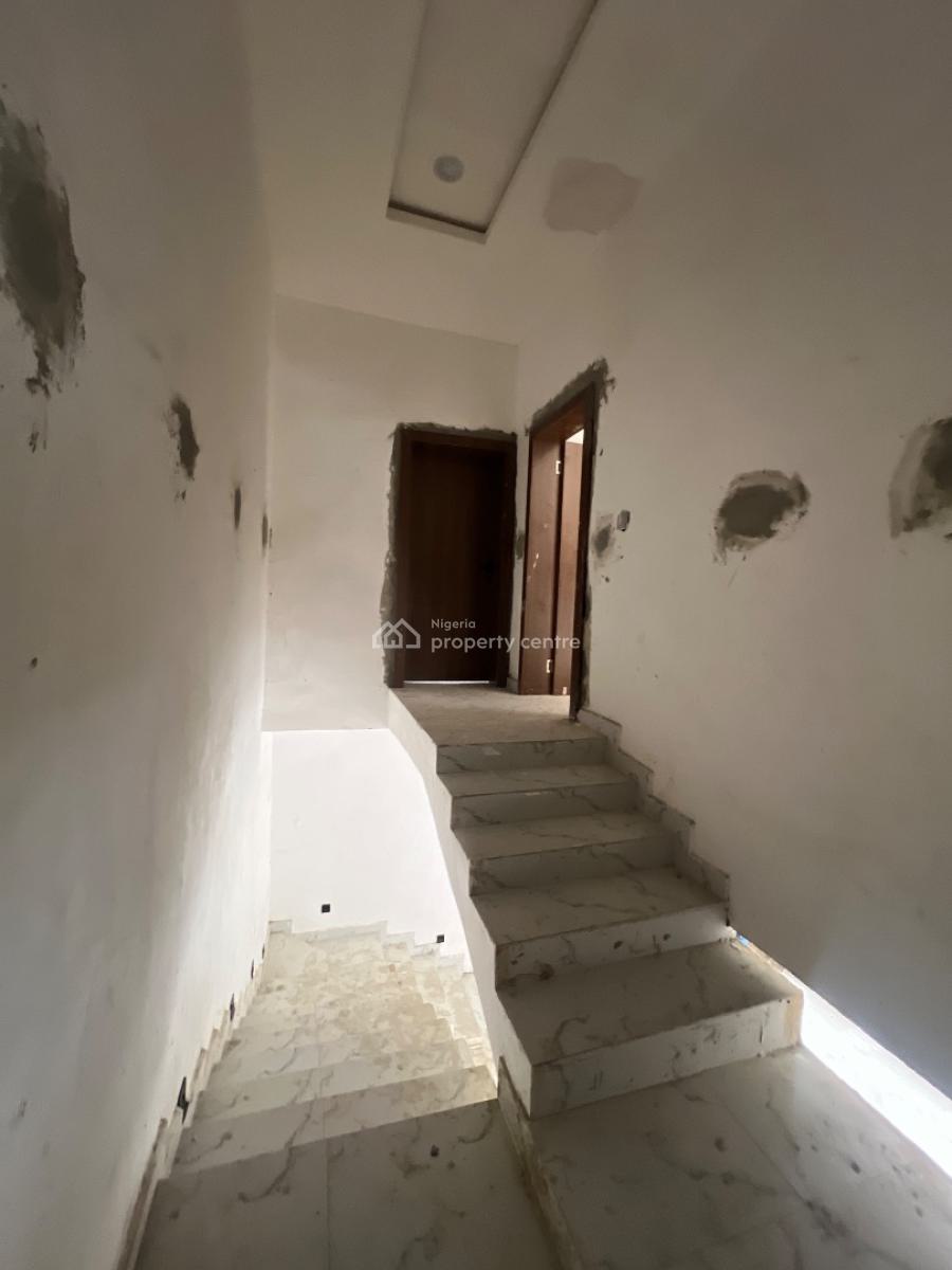 Well Secured 2 Bedroom Apartment in a Serene Neighborhood,, Ikate Lekk, 2 Bedroom Apartment with Swimming Pool , Chisco Ikate, Ikate, Lekki, Lagos, Flat / Apartment for Sale