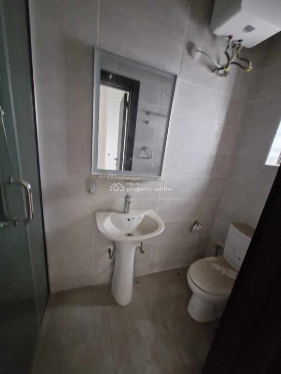 Spacious 4 Bedroom Townhouse with Bq & Laundry Room, Lekki, Lagos, Terraced Duplex for Sale