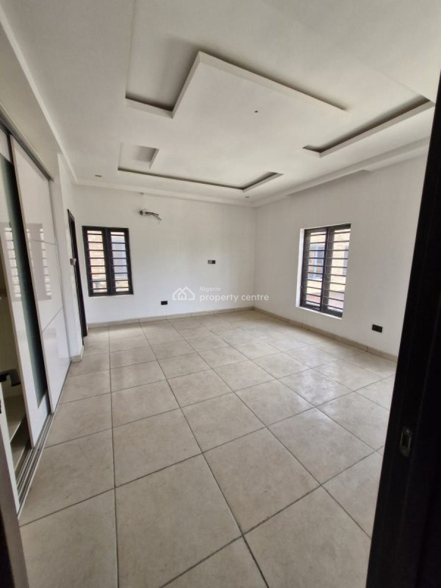 Spacious 4 Bedroom Townhouse with Bq & Laundry Room, Lekki, Lagos, Terraced Duplex for Sale