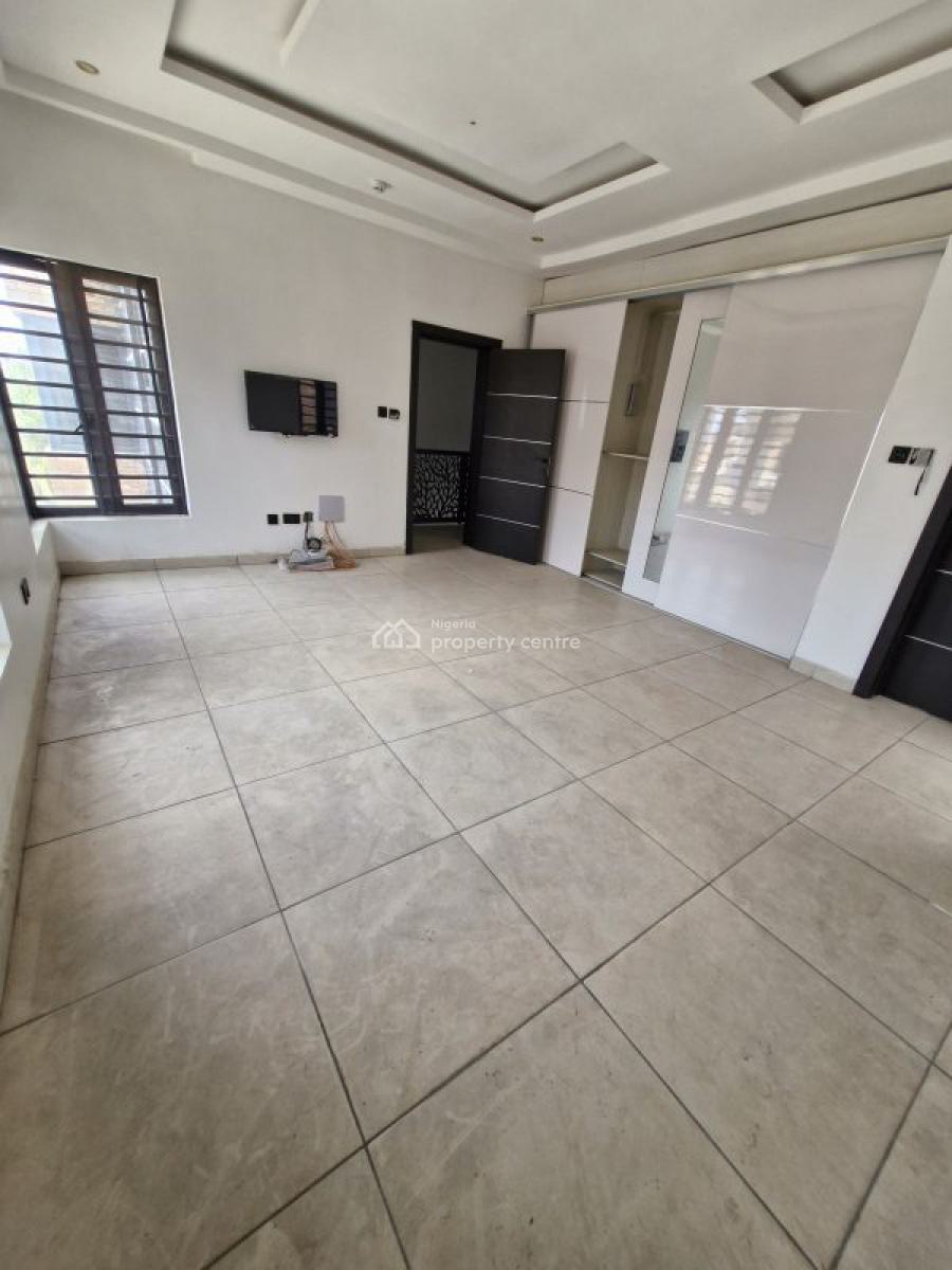 Spacious 4 Bedroom Townhouse with Bq & Laundry Room, Lekki, Lagos, Terraced Duplex for Sale