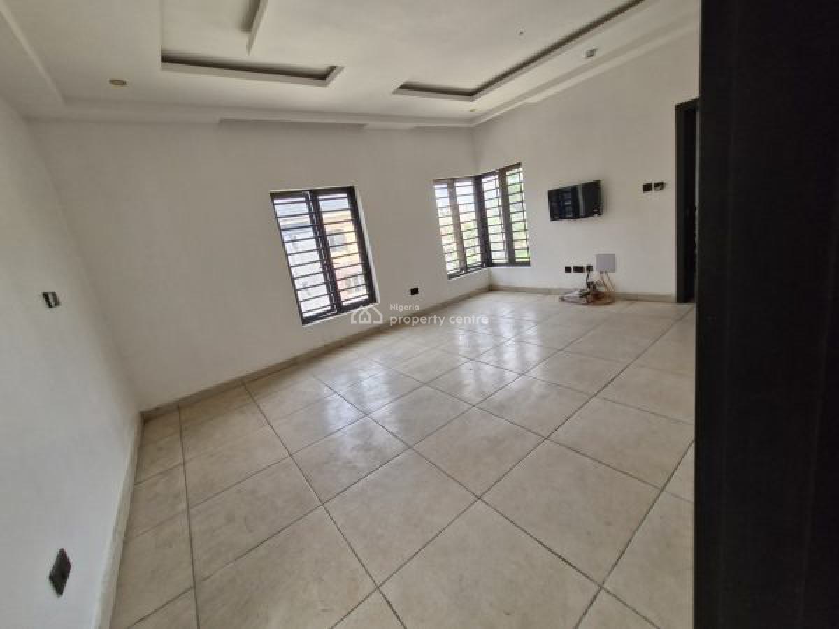 Spacious 4 Bedroom Townhouse with Bq & Laundry Room, Lekki, Lagos, Terraced Duplex for Sale