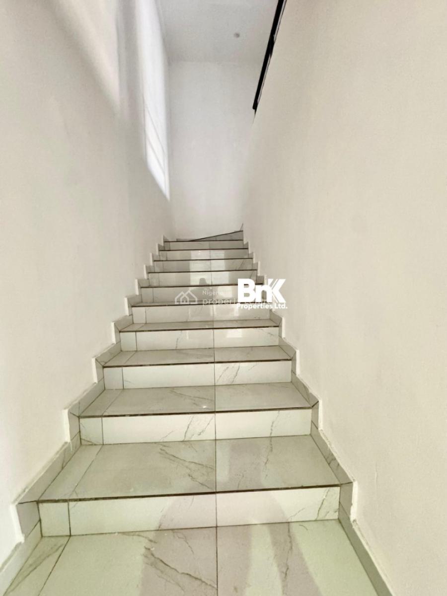 3-bedroom Maisonatte with 1room Bq, Lekki Phase 1, Lekki, Lagos, Flat / Apartment for Rent