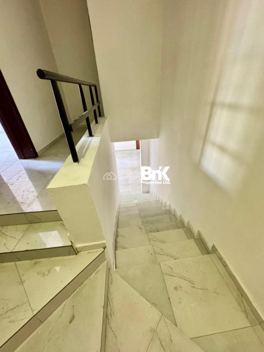 3-bedroom Maisonatte with 1room Bq, Lekki Phase 1, Lekki, Lagos, Flat / Apartment for Rent