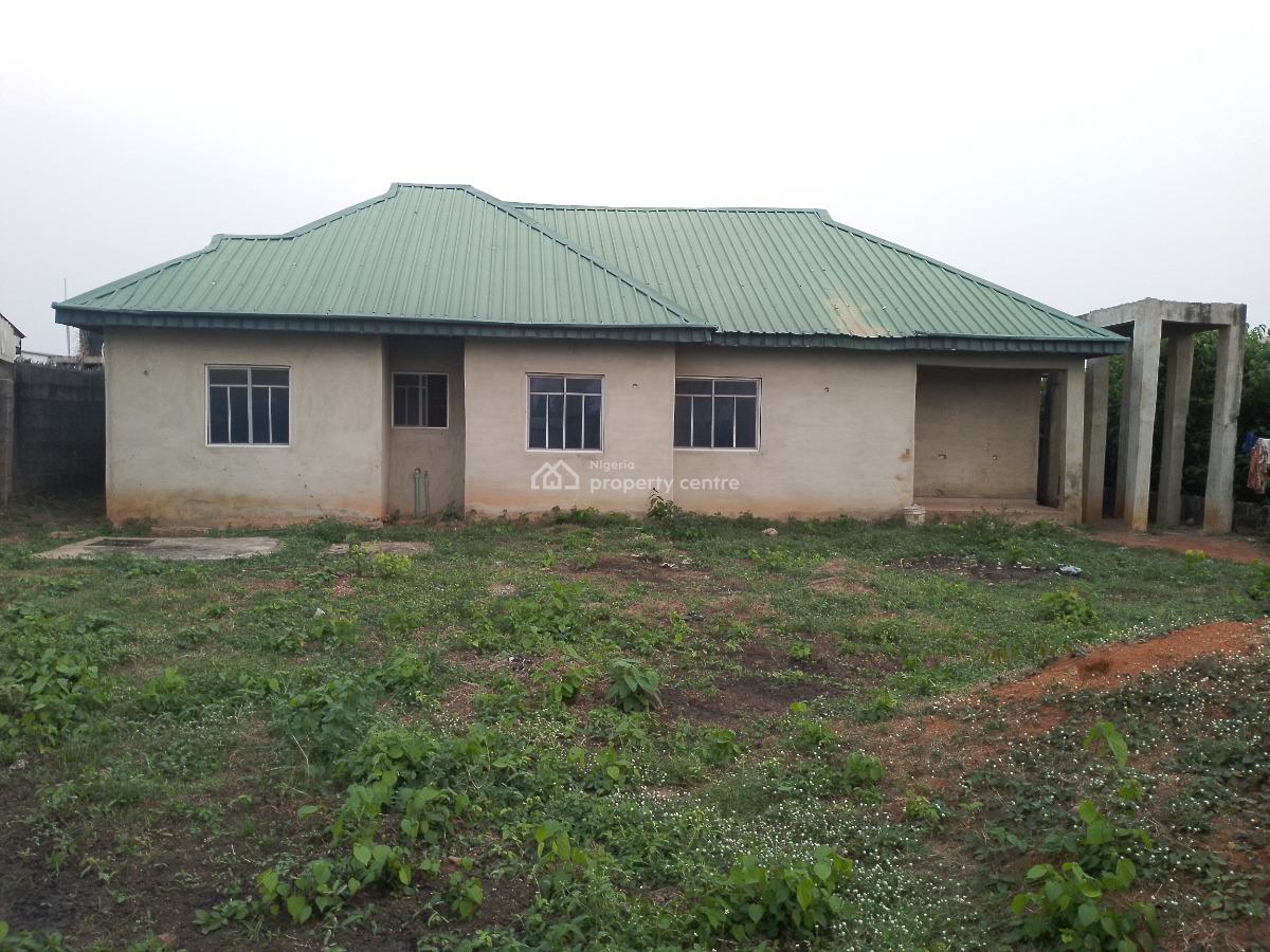 3 Bedroom Bungalow, Agunfoye Off Bayeku Road, Igbogbo, Ikorodu, Lagos, Detached Bungalow for Sale