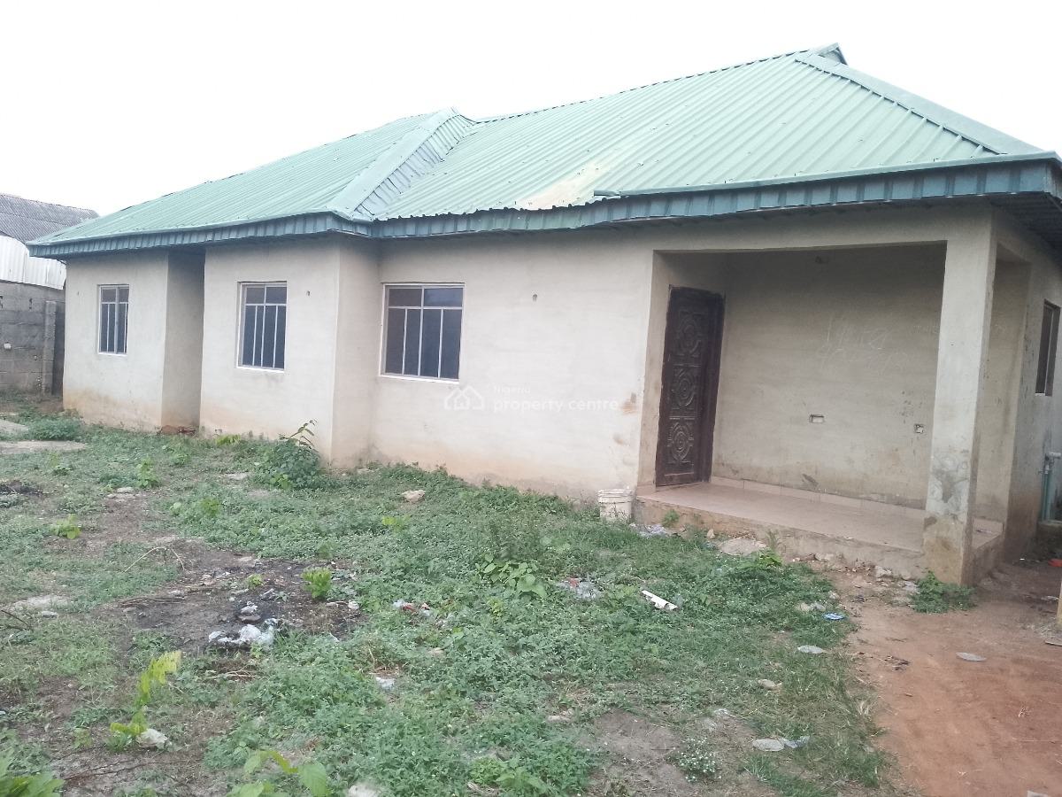 3 Bedroom Bungalow, Agunfoye Off Bayeku Road, Igbogbo, Ikorodu, Lagos, Detached Bungalow for Sale