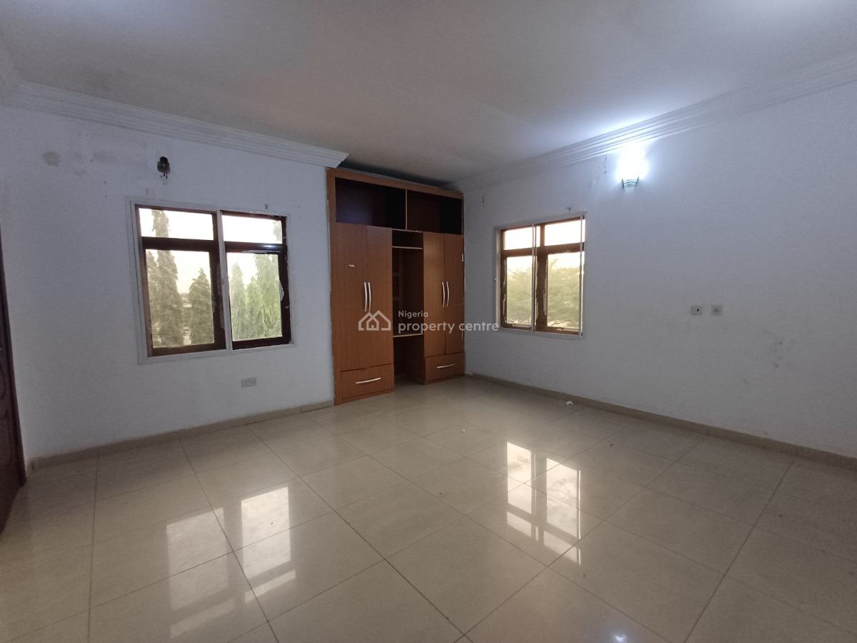 Corporate 3 Bedroom Flat on The Second Floor, Utako, Abuja, Flat / Apartment for Rent